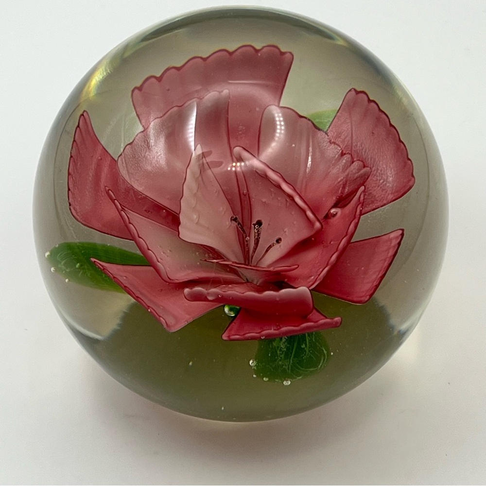 Art Glass Pink Flower‎ Paperweight